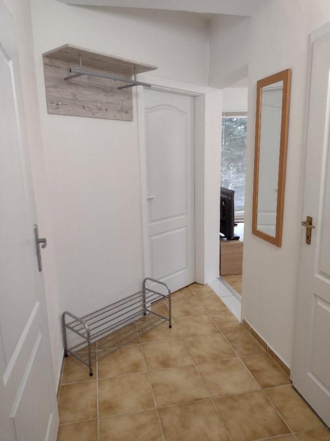 Appartement In Nitra Under The Zobor-Hill מראה חיצוני תמונה