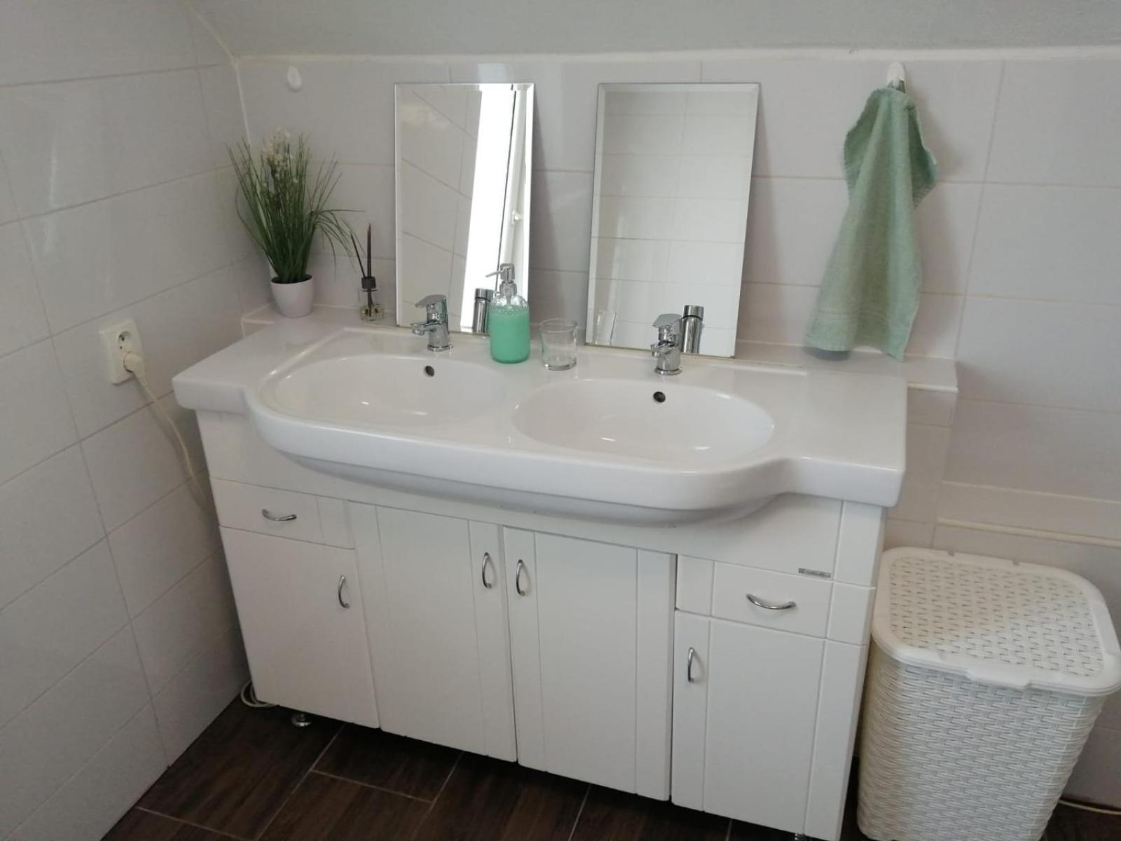 Appartement In Nitra Under The Zobor-Hill מראה חיצוני תמונה