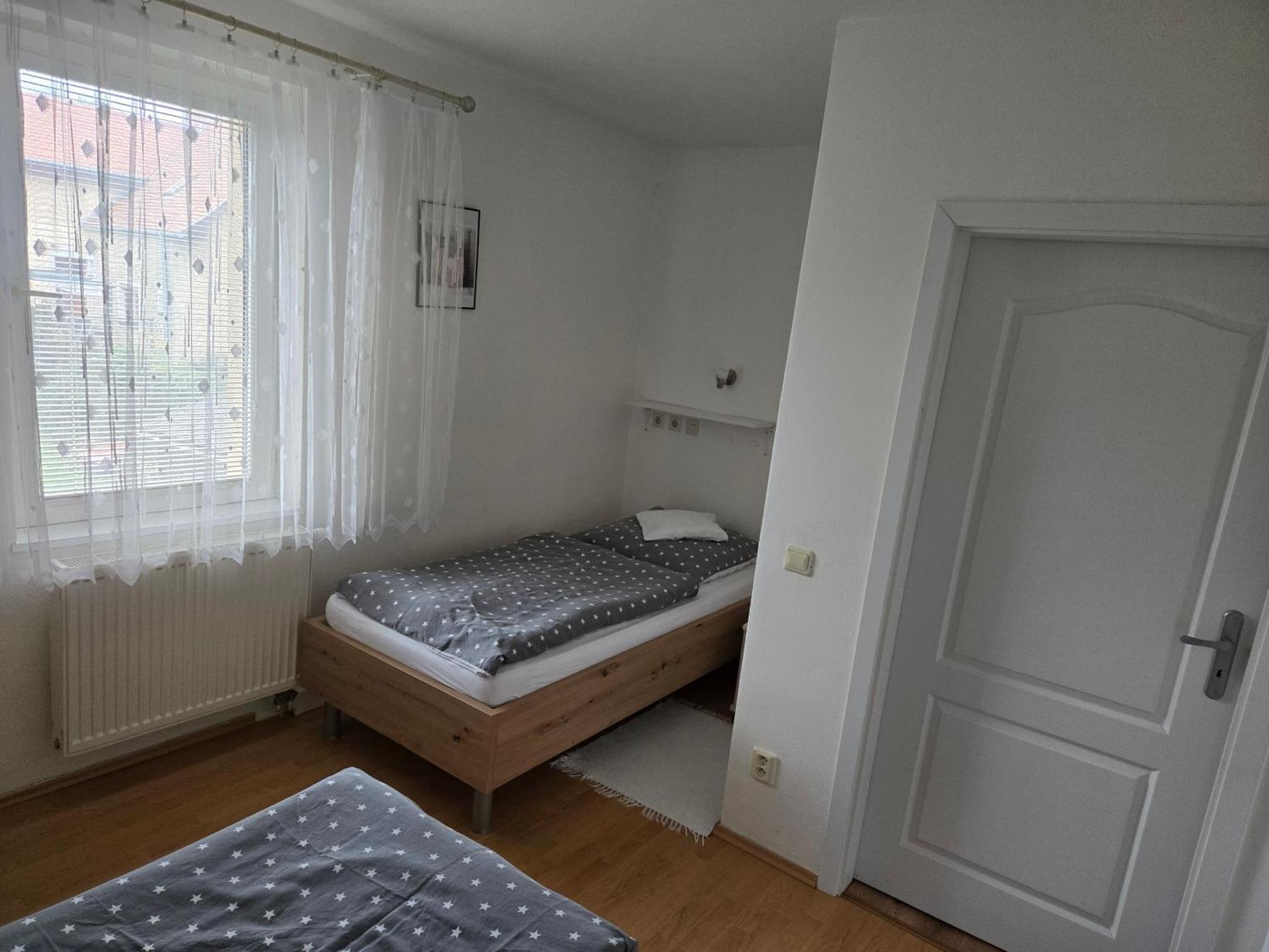 Appartement In Nitra Under The Zobor-Hill מראה חיצוני תמונה